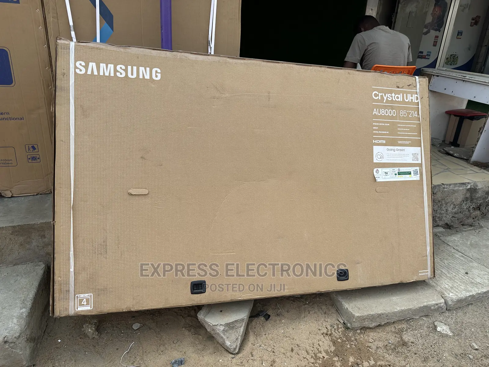 Enjoy  Apple Play With UHD Real Smart Samsung 85” Tv