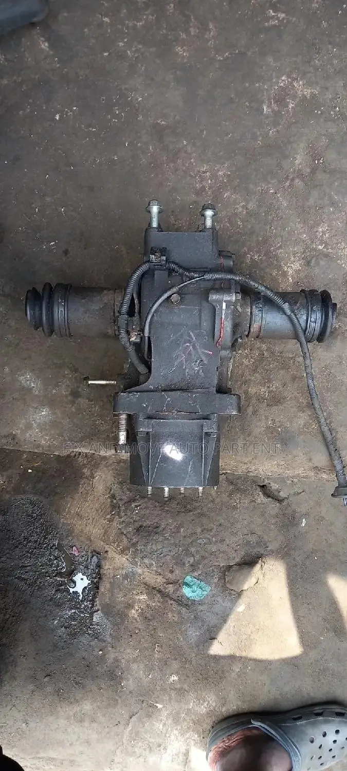 Toyota Yaris/ Vitz 2008-14 BACK AXLE OPINION(4x4) in Stock