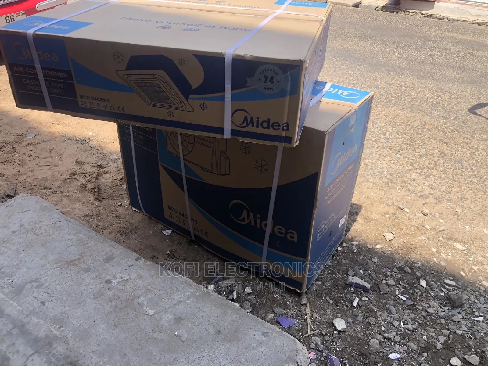 Sealed in Box Midea 2.5hp R410 Cassette Unit