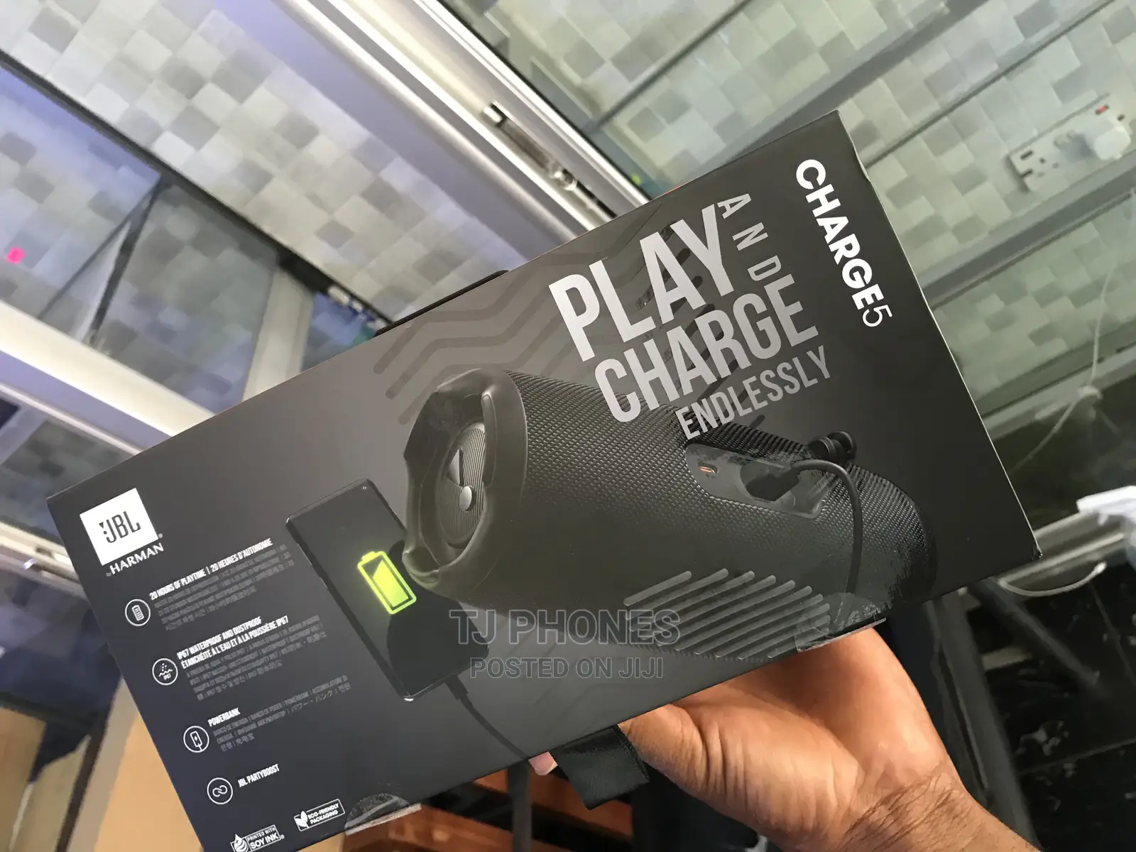 JBL Charge 5