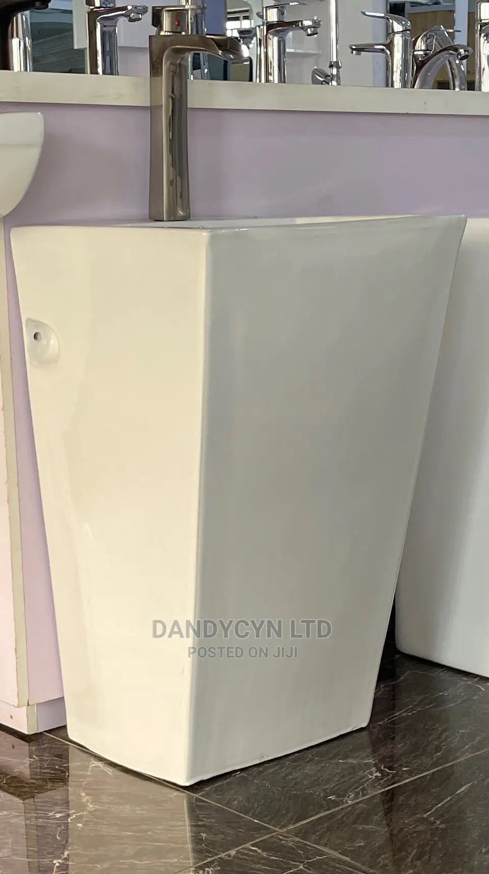 Standing Wash Hand Basin