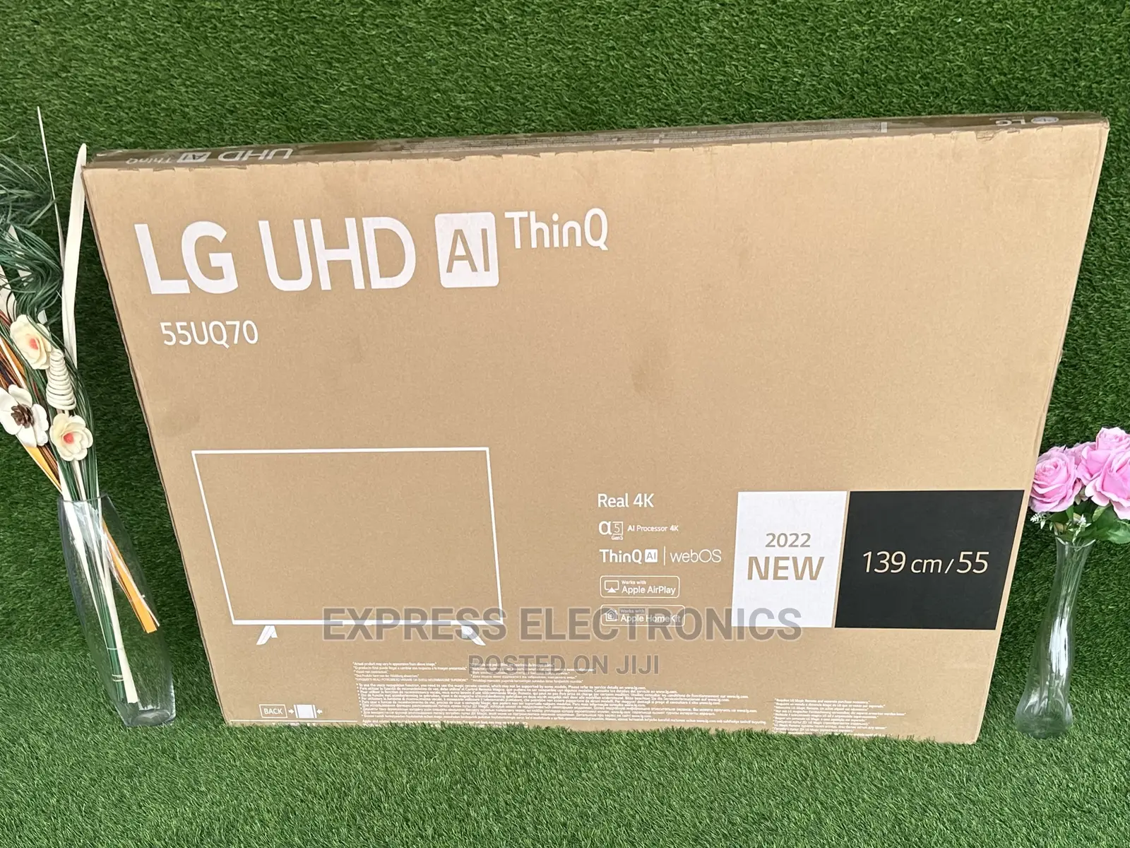 Google Assistant LG UHD Display 55”Series Uq700
