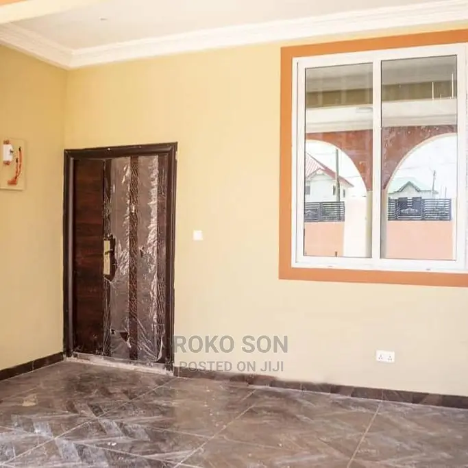 4bdrm Duplex in Dr Roko, Spintex for sale