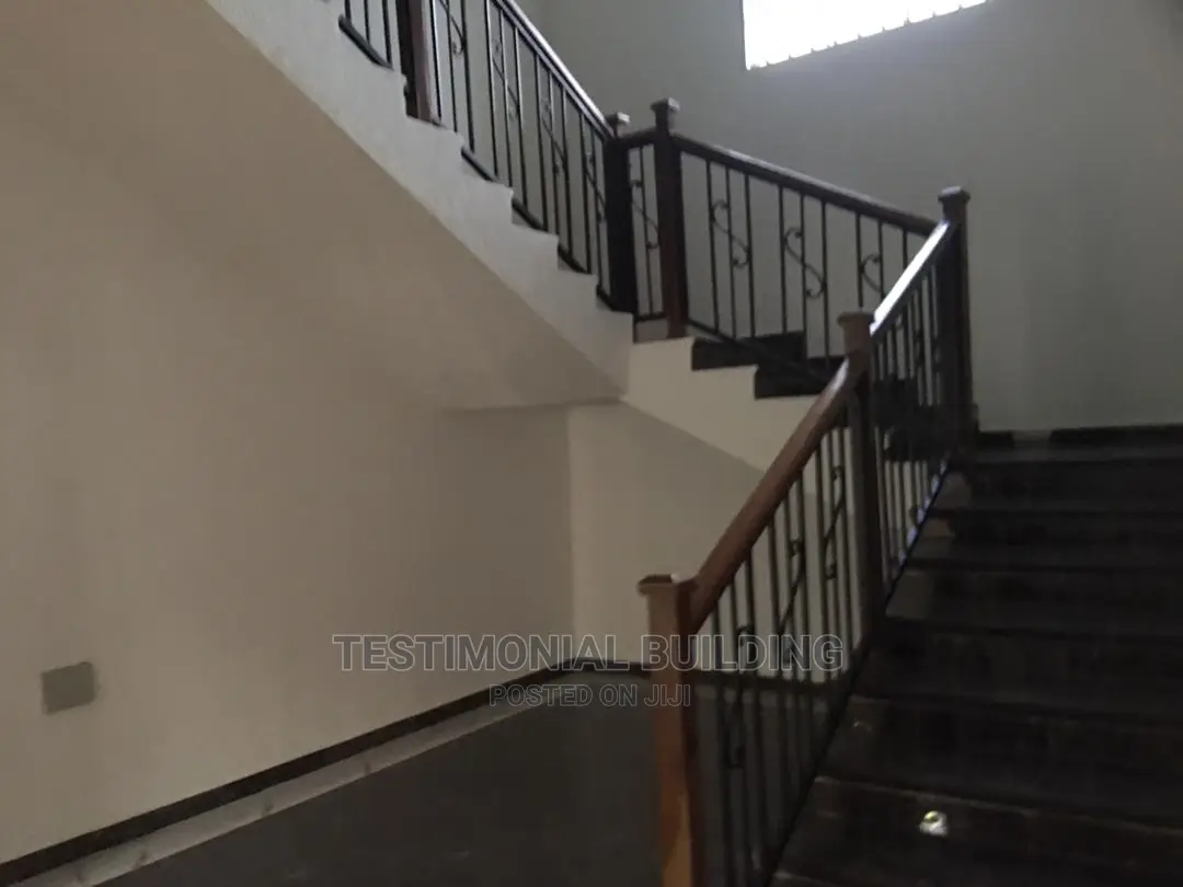5bdrm House in Testimonial Building, a C Mall Area for Rent