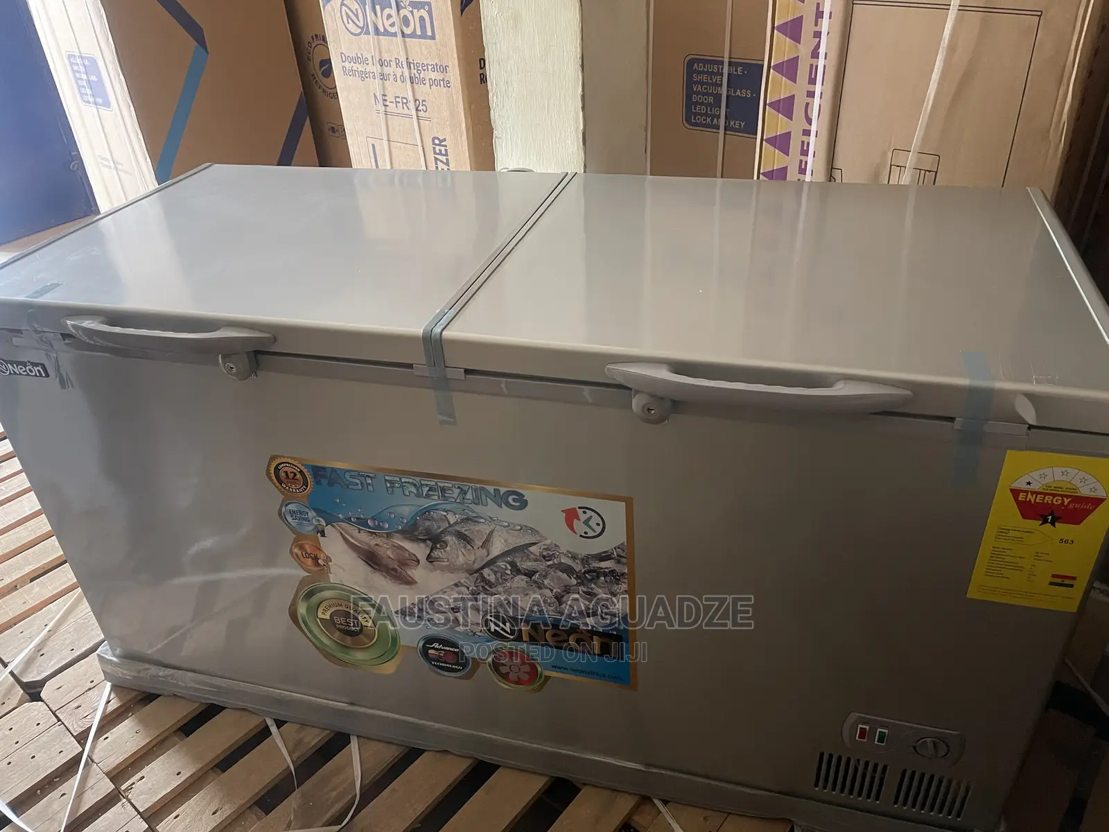 Neon 518 Chest Freezer