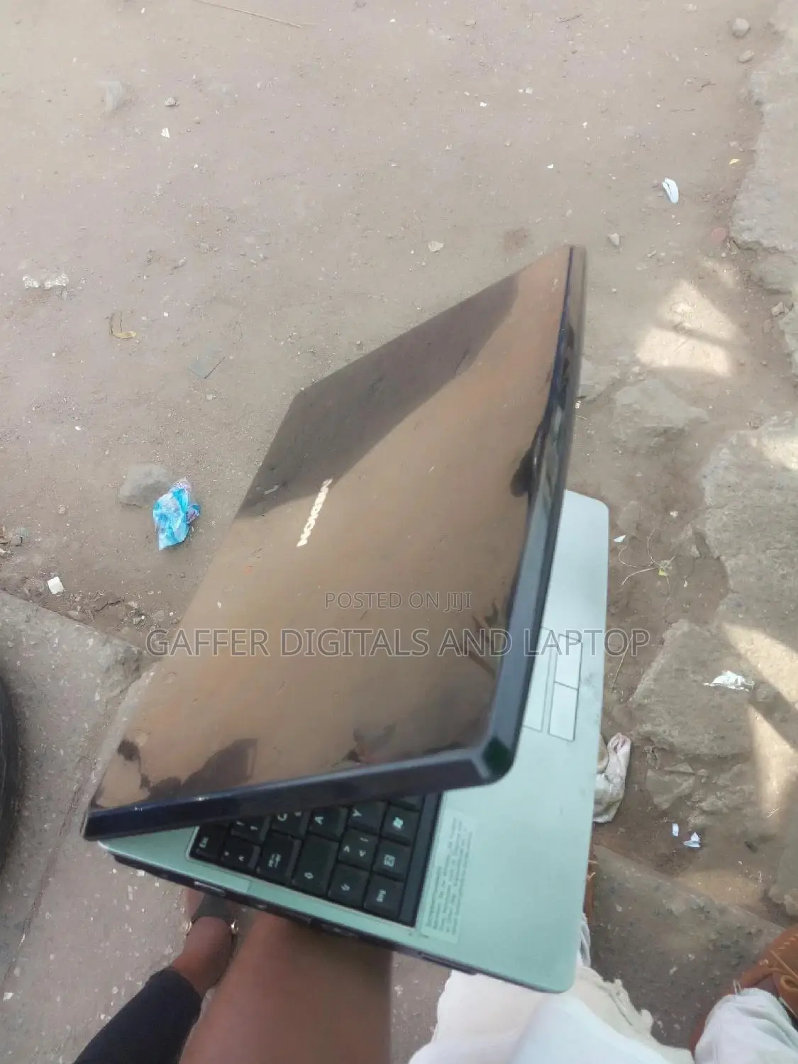 Laptop Medion Erazer P7647 3GB Intel Core 2 Duo HDD 160GB