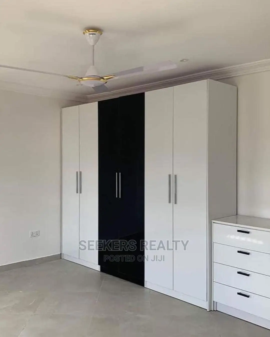 4bdrm Townhouse / Terrace in Seekers Realty, Haatso for Rent