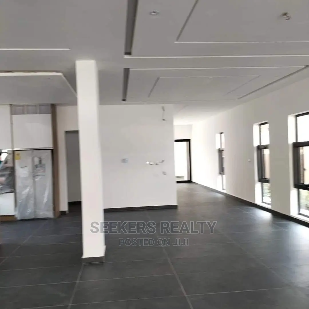 4bdrm House in Seekers Realty, Oyarifa for Sale