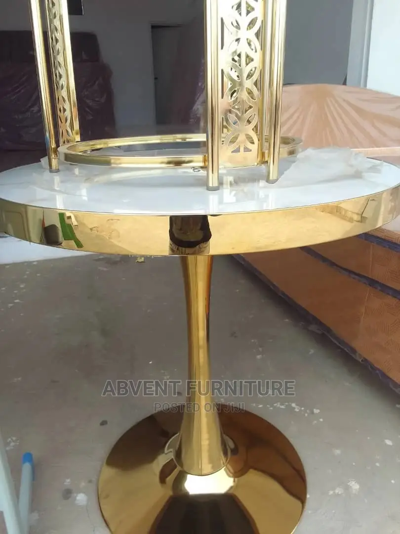 Golden Cake Stand