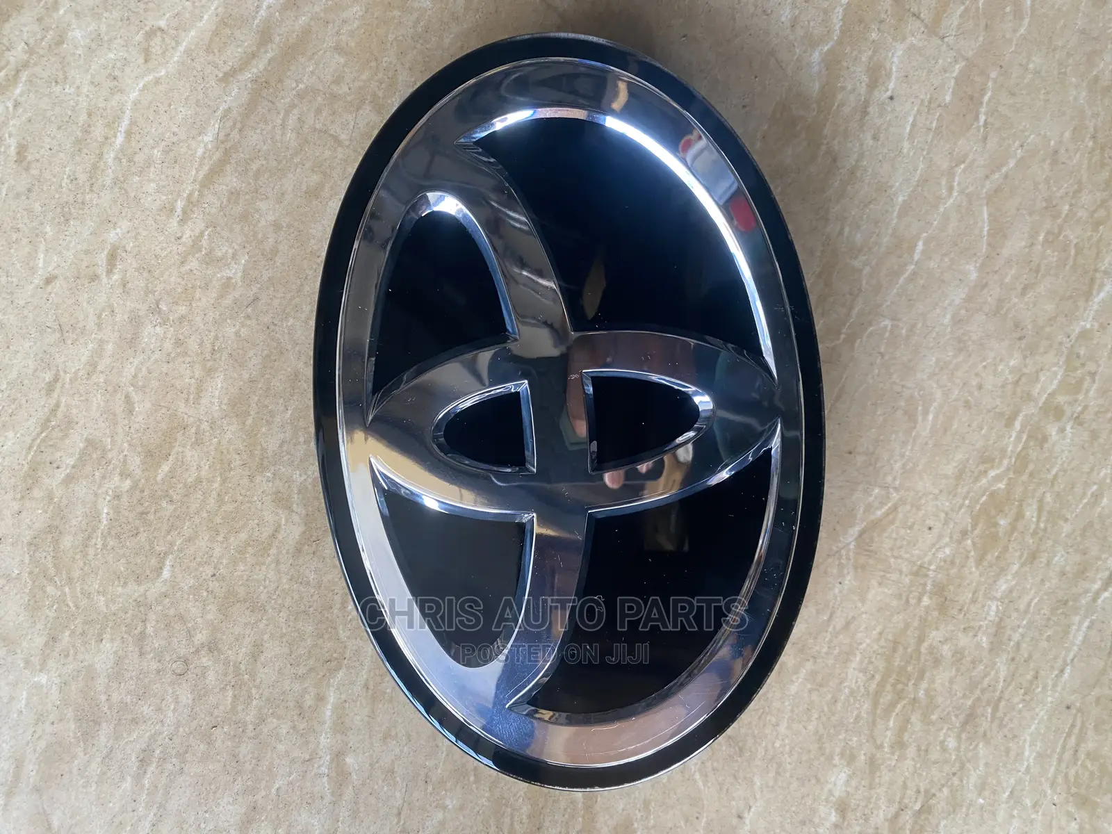 Toyota Corolla Glass Crown