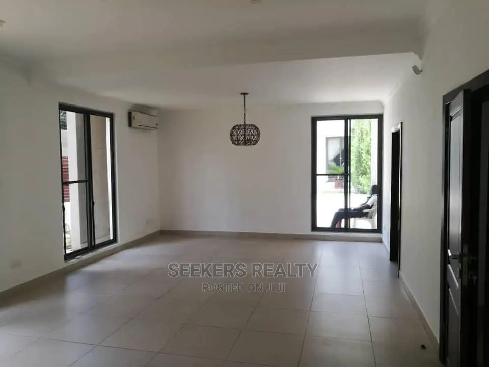 3bdrm Townhouse / Terrace in Seekers Realty, North Ridge for rent
