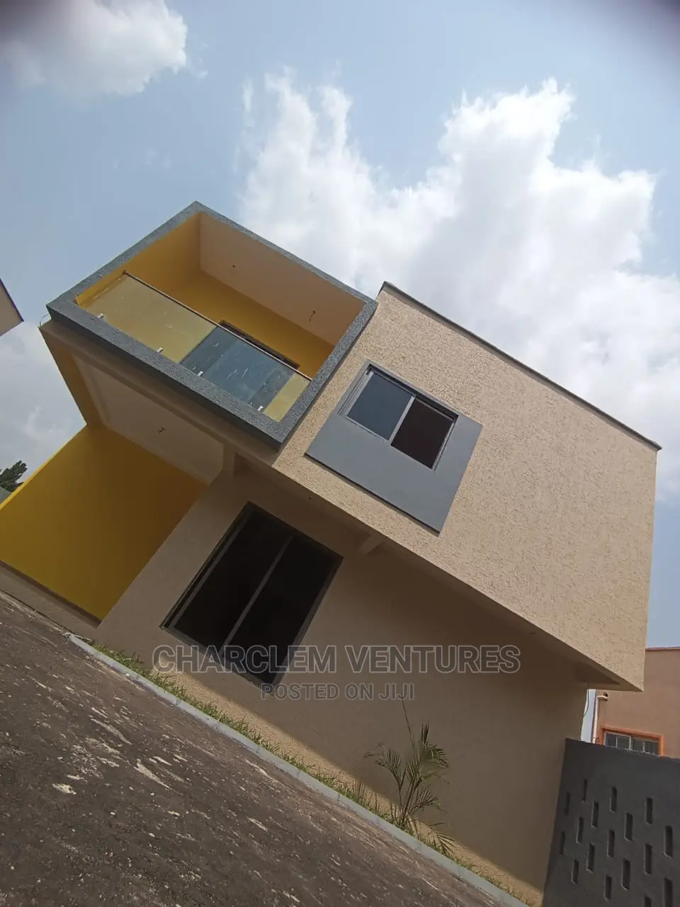 3bdrm Townhouse/Terrace in Charclem Ventures, North Legon for Sale