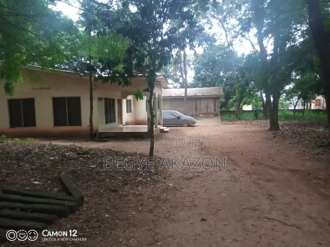 Land 4 Sale at Adabraka Police Station