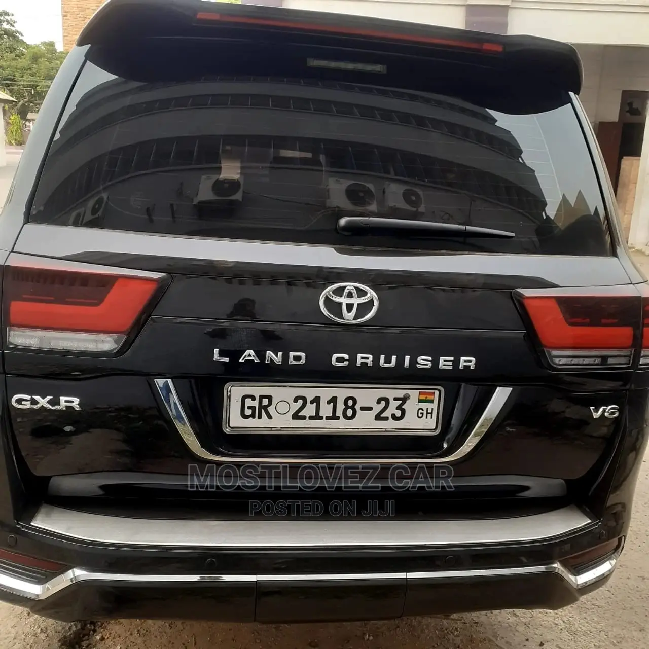 Car Rental Service Landcruisers V8 Ready for Rent in Ghana
