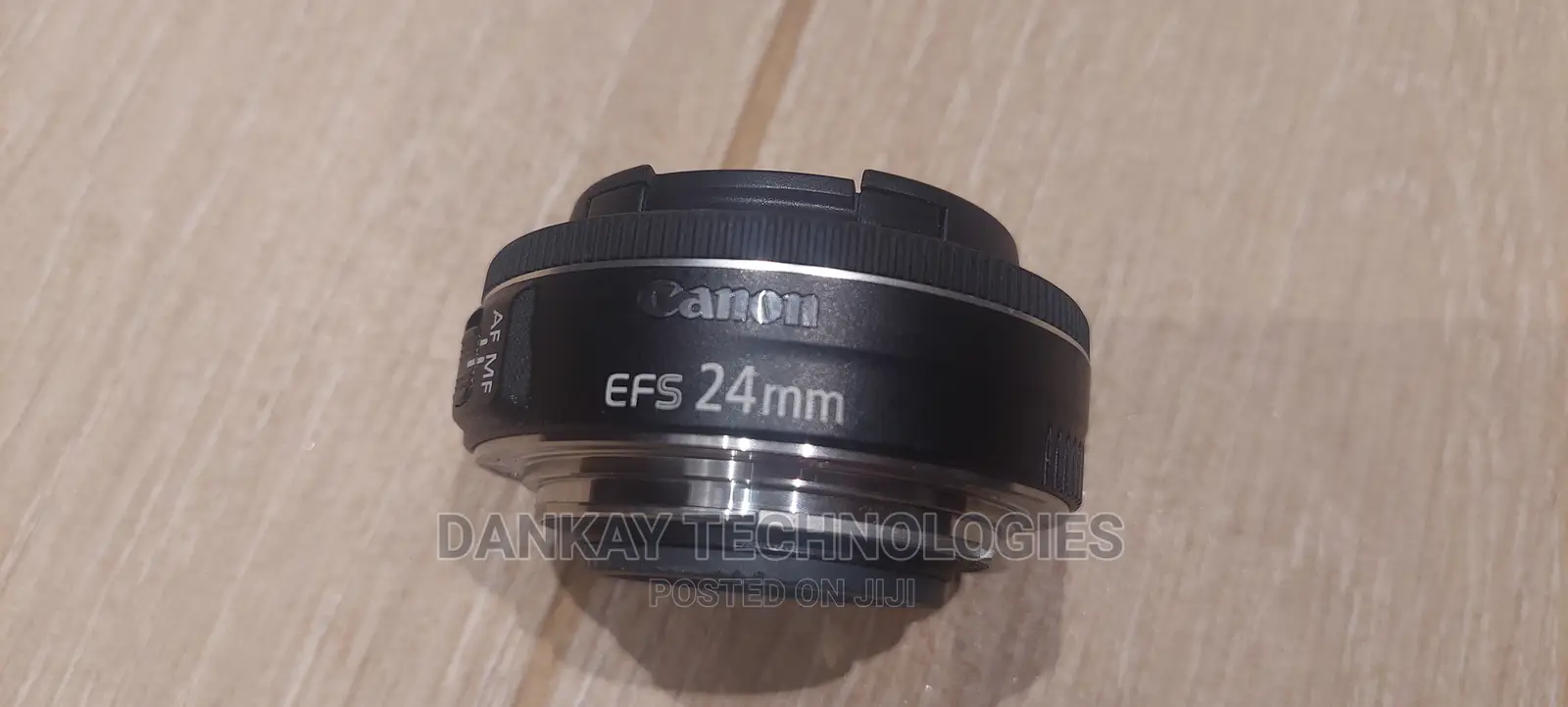 Canon Ef-s 24mm F/2.8 Stm Lens