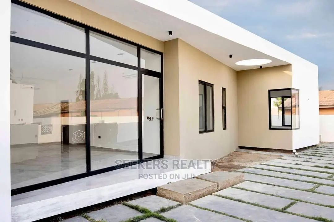 3bdrm House in East Legon for Sale