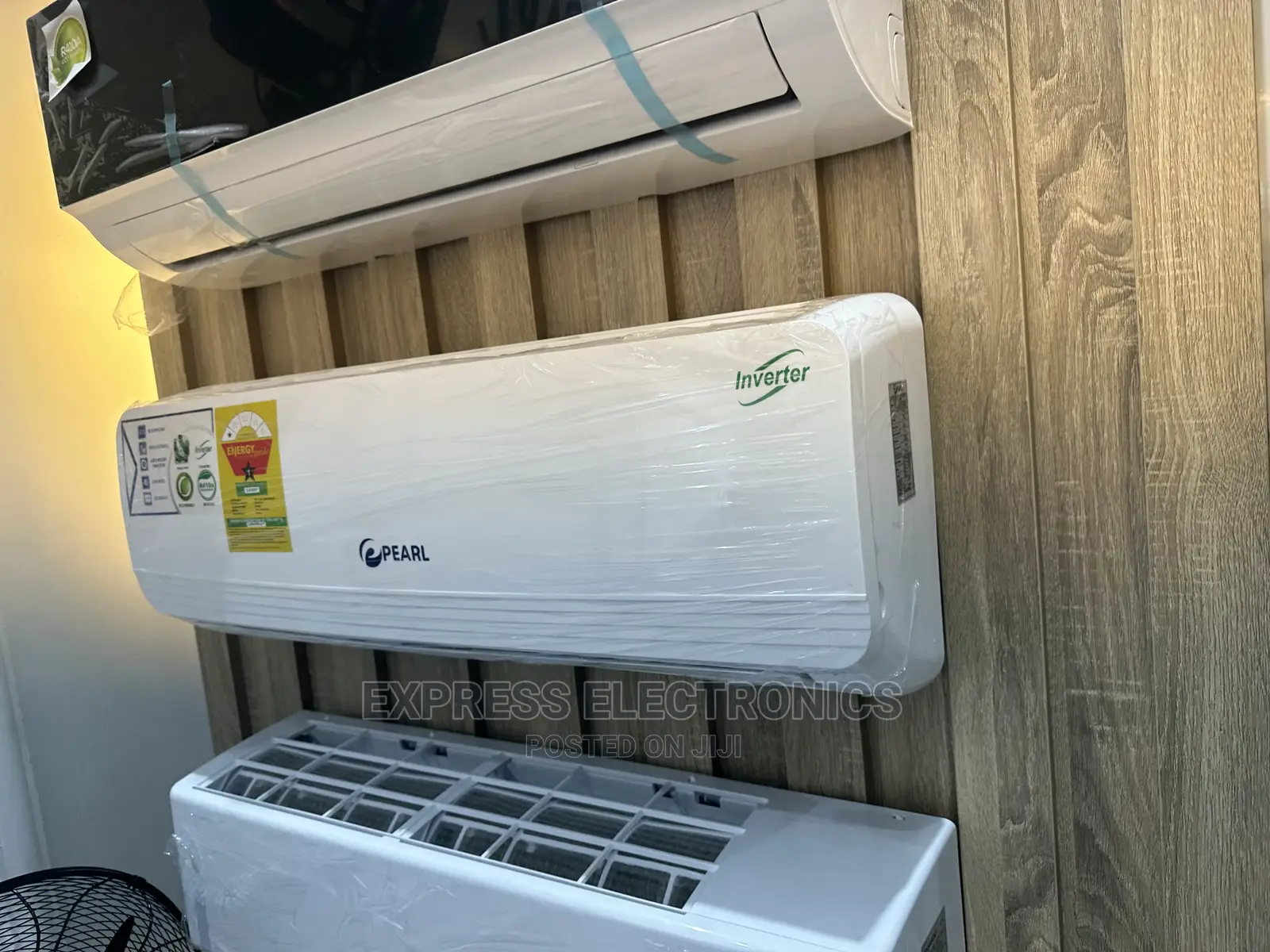 2.0hp Auto Air Swings Pearl Split Inverter