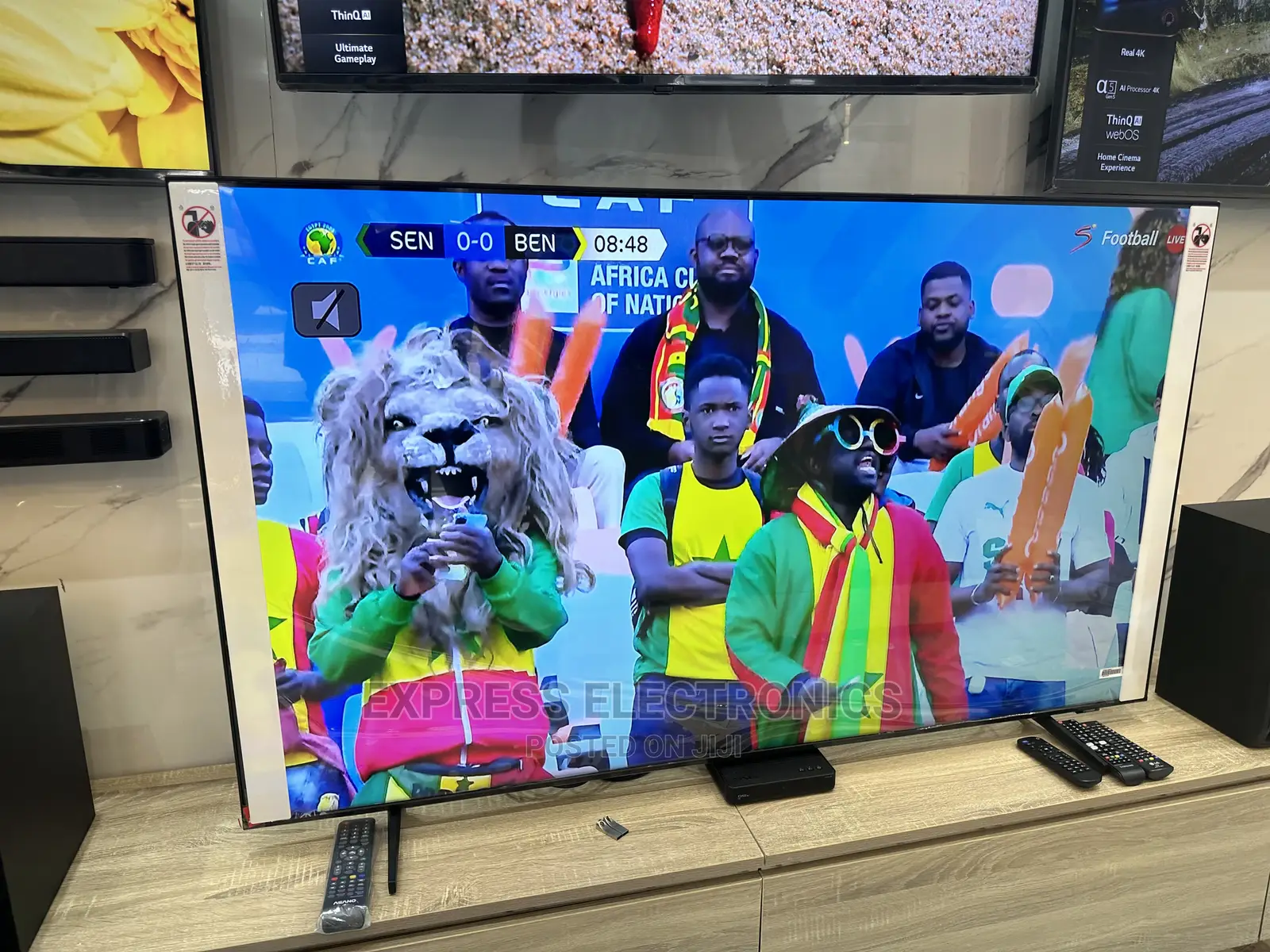 Extreme Realism and Unique Design 65”Au9072 UHD Samsung