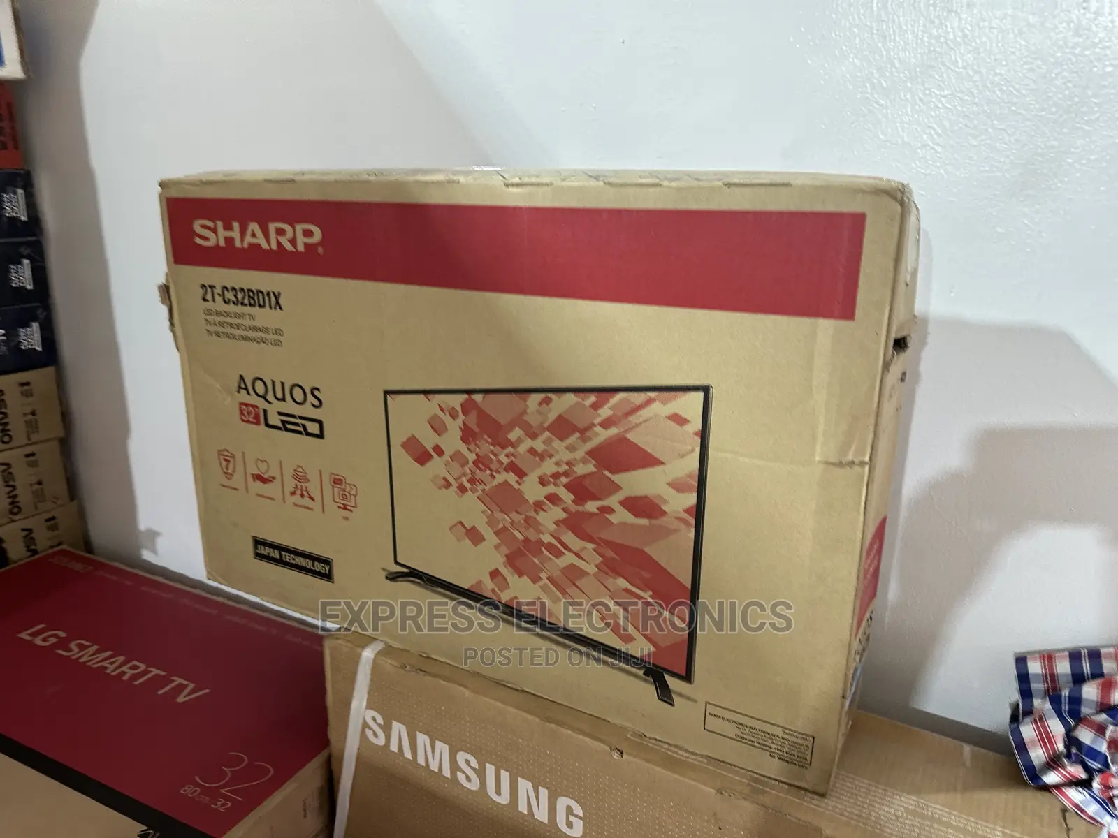 Feel the Reality of HD Resolution Sharp 32”Tv