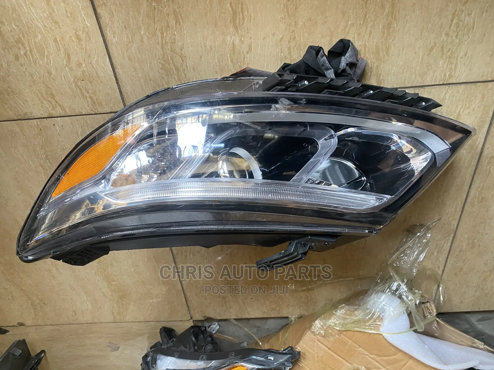 Kia Sorento 12head Light