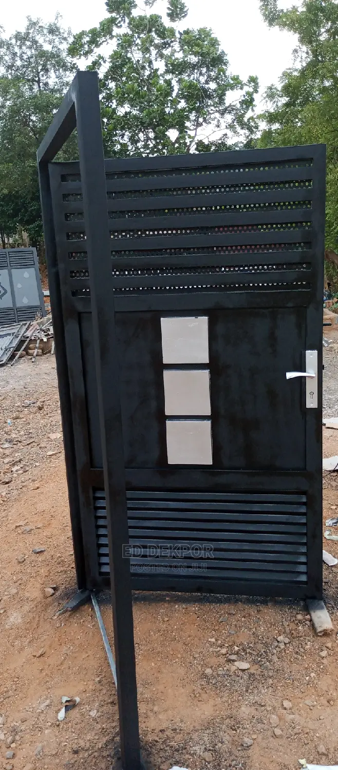 Small Gate
