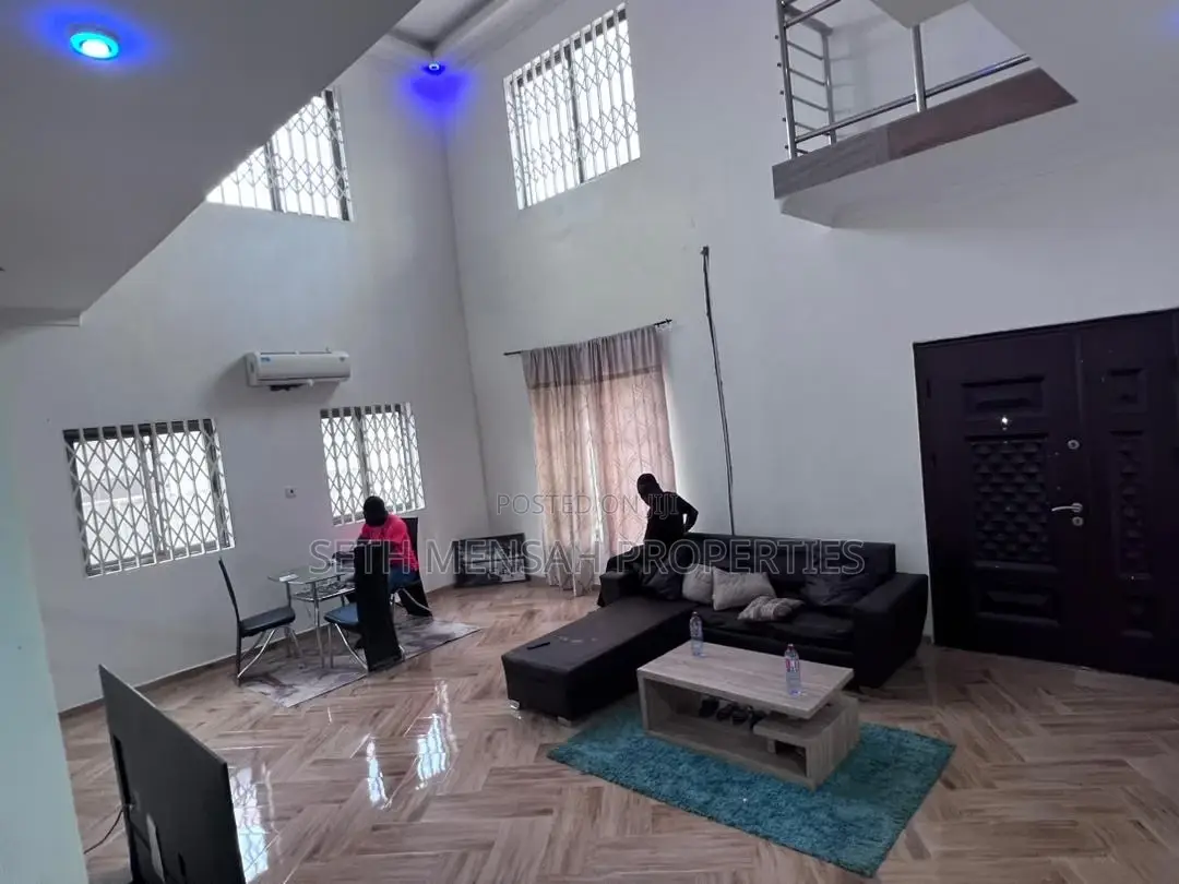 4bdrm House in Oyarifa for Sale