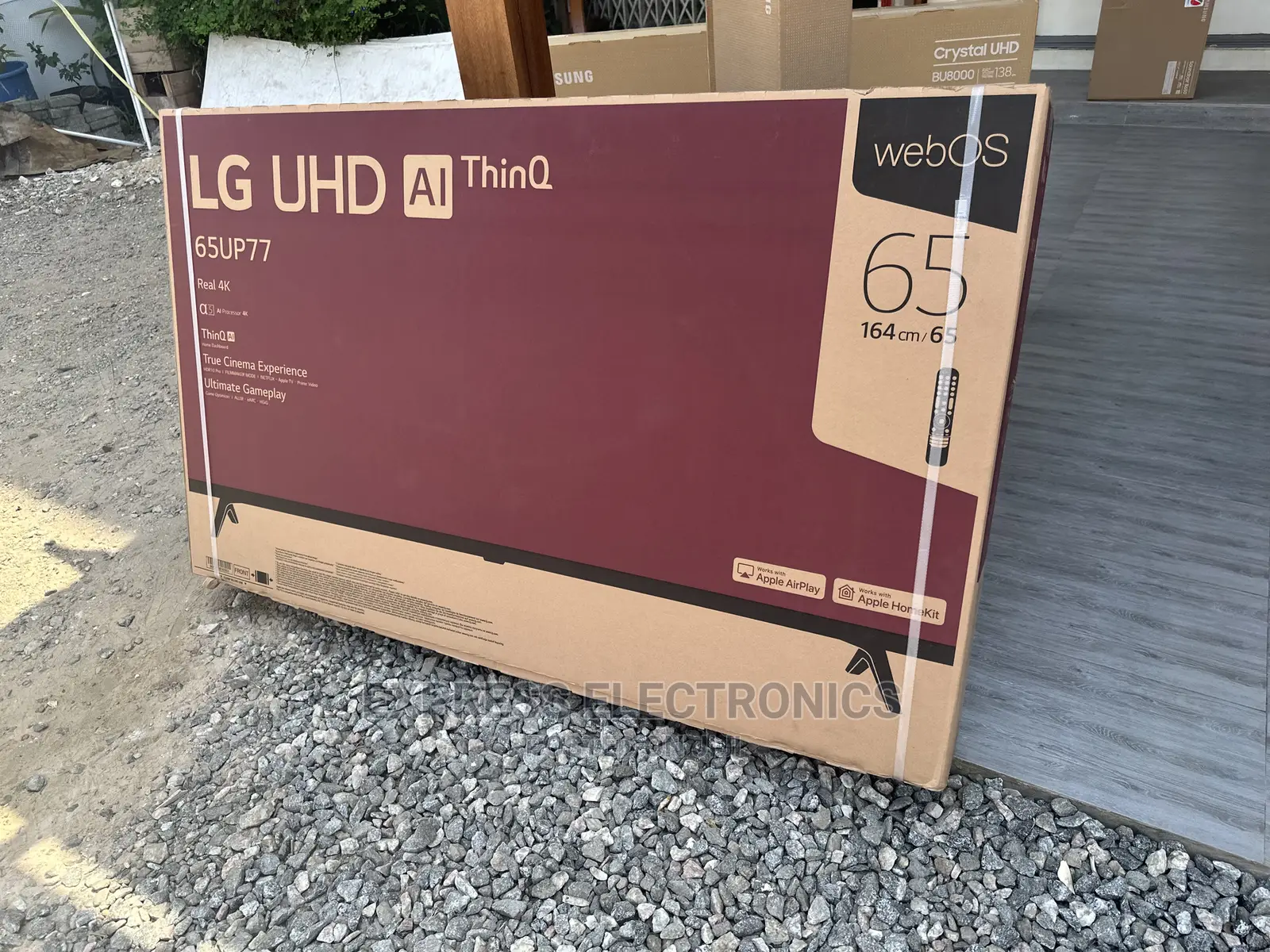 65”Smart Up7760 LG UHD Sleek Design Black