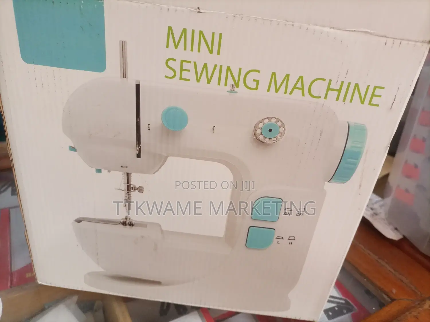 Mini Sewing Machine