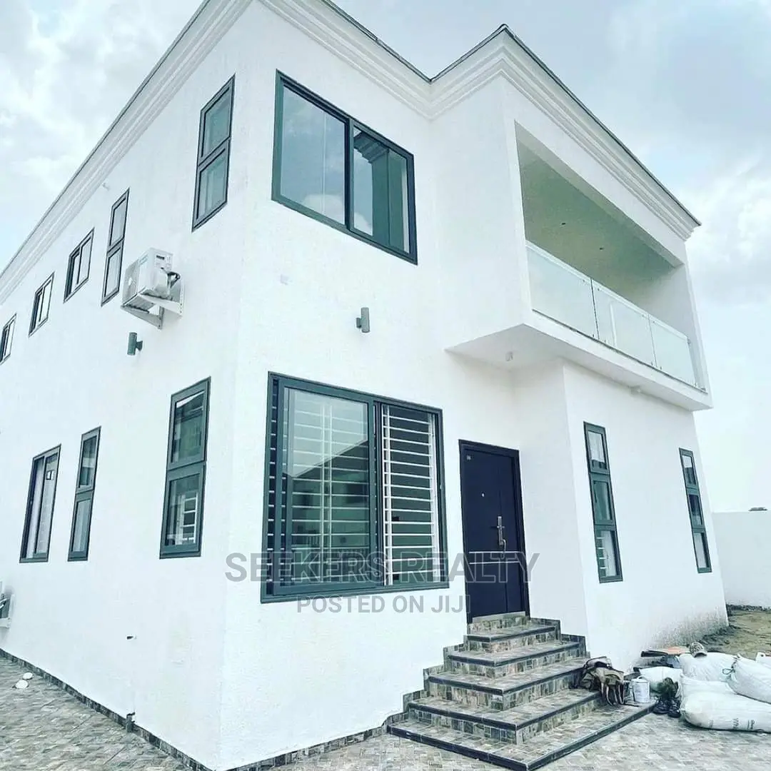 5bdrm House in Seekers Realty, Adenta for Sale
