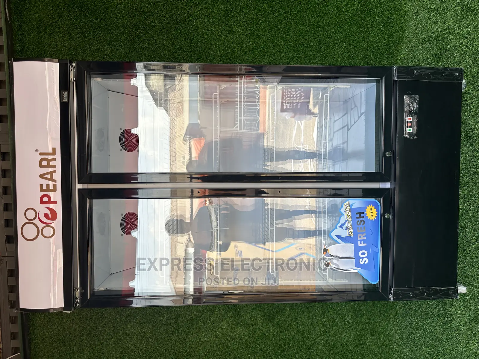 Mesmeric Newly Sealed 2door Pearl Display Fridge