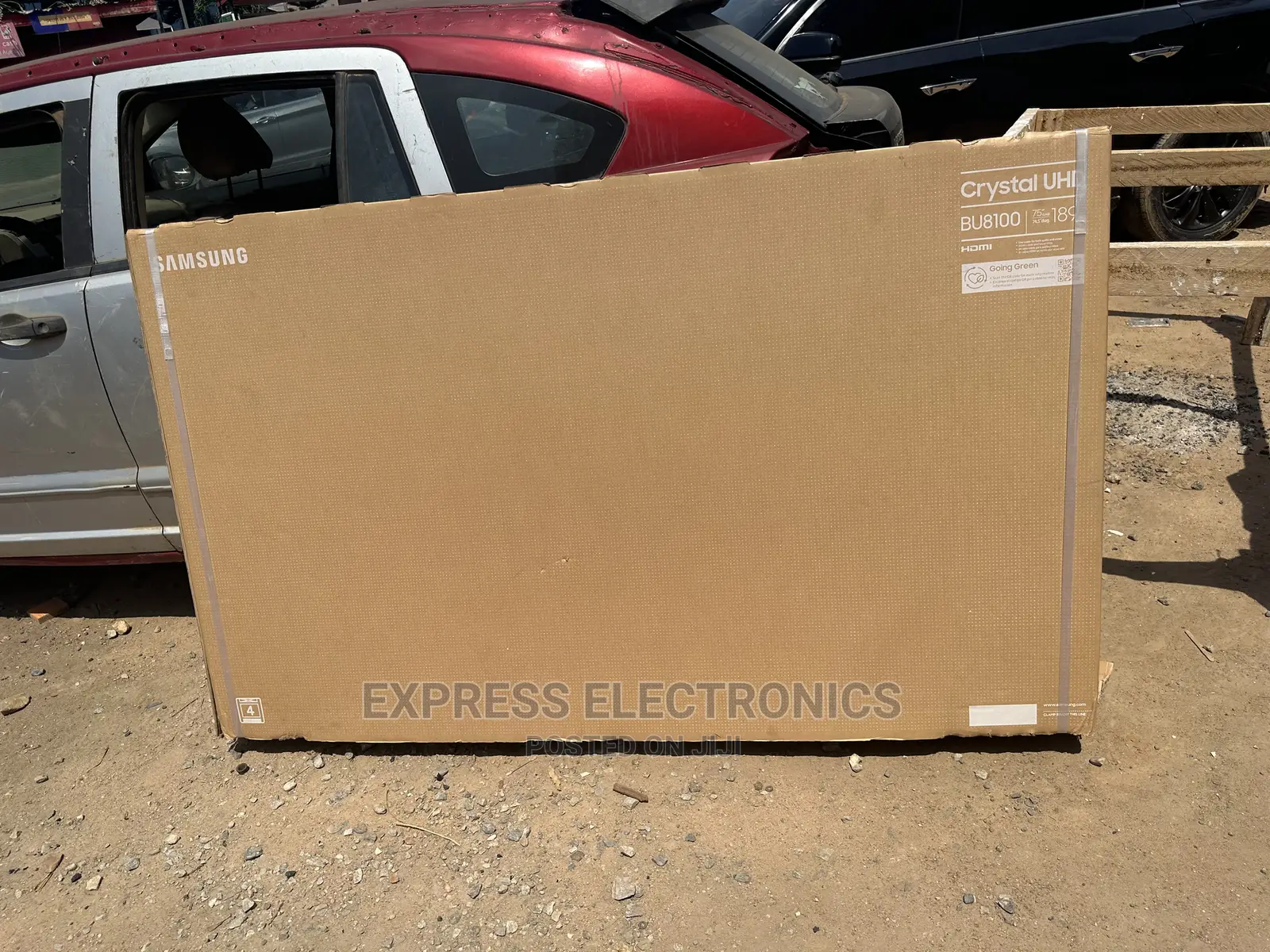 Series 8 Samsung Quad Core UHD Processor 75” Tv