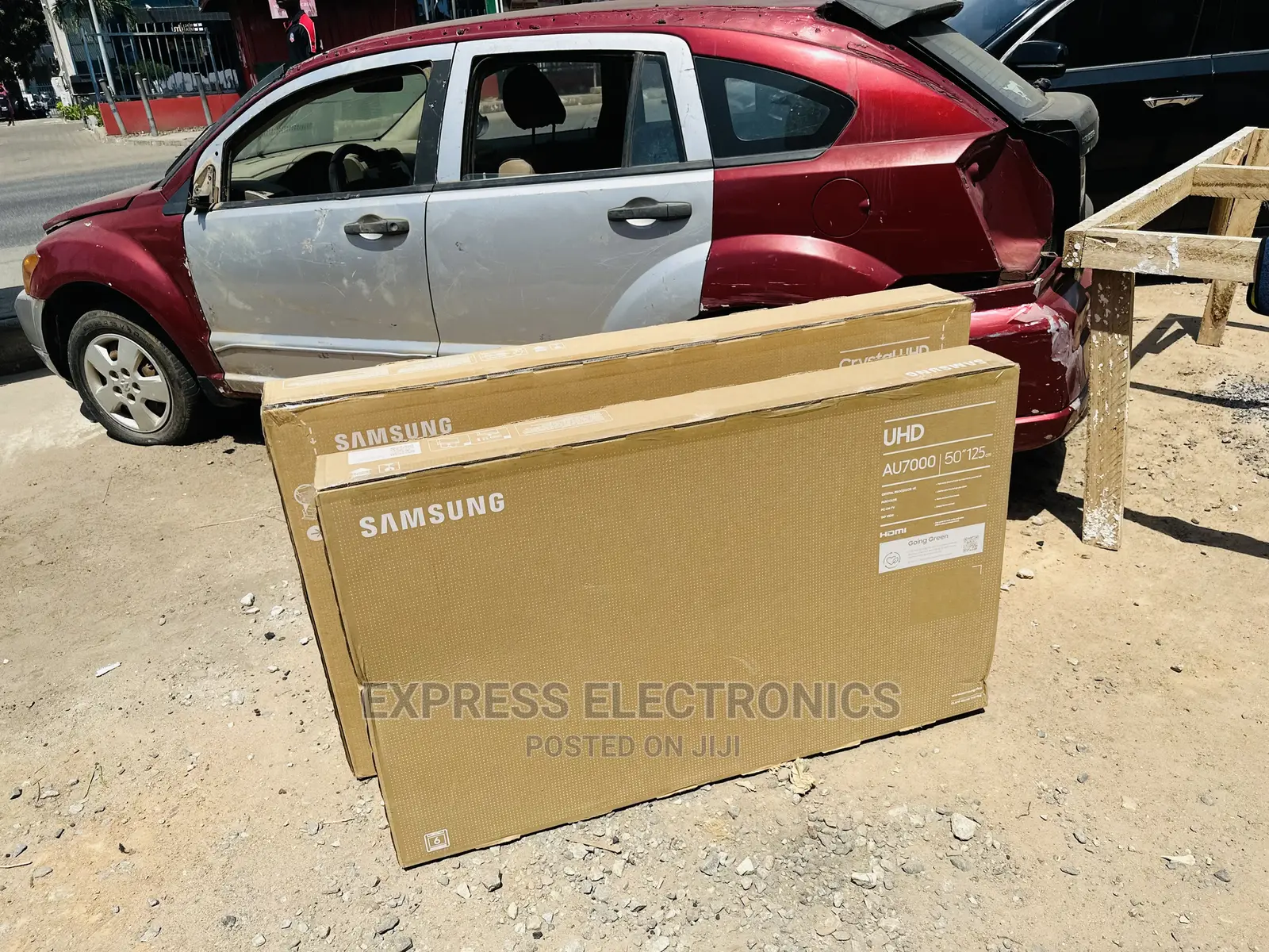 Samsung Series 7 50”UHD Glossy Diagonal Display True Cinema