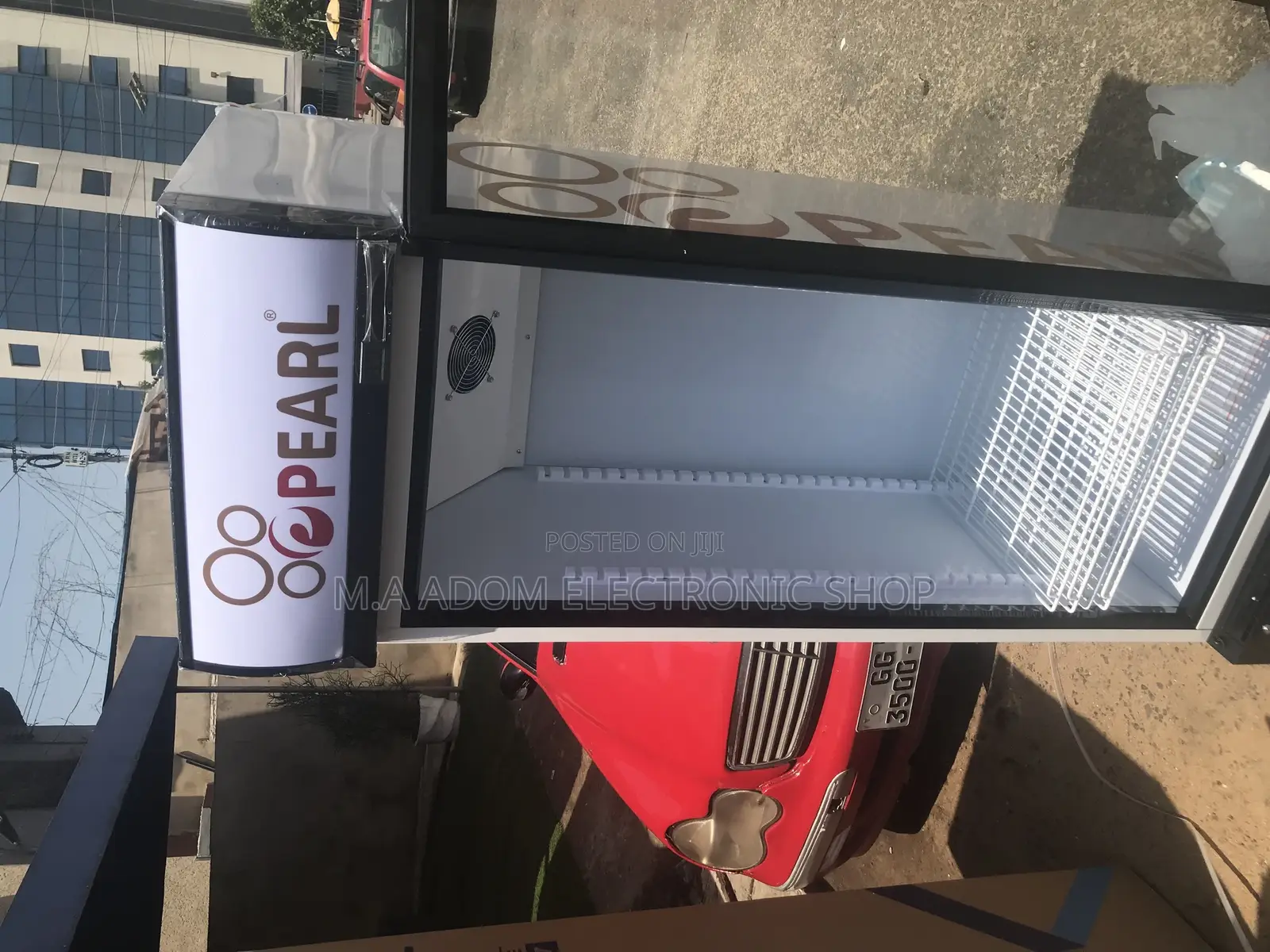 Fine Pearl PVC46 318 Litres Display Fridge