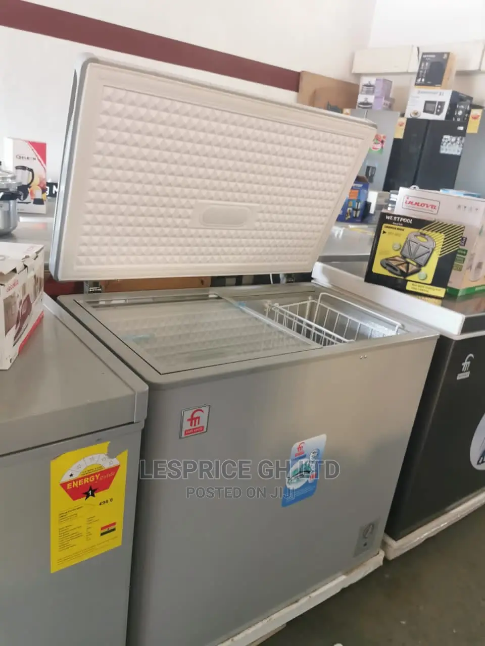 200L Fresh in Box Fairmate Chest Freezer