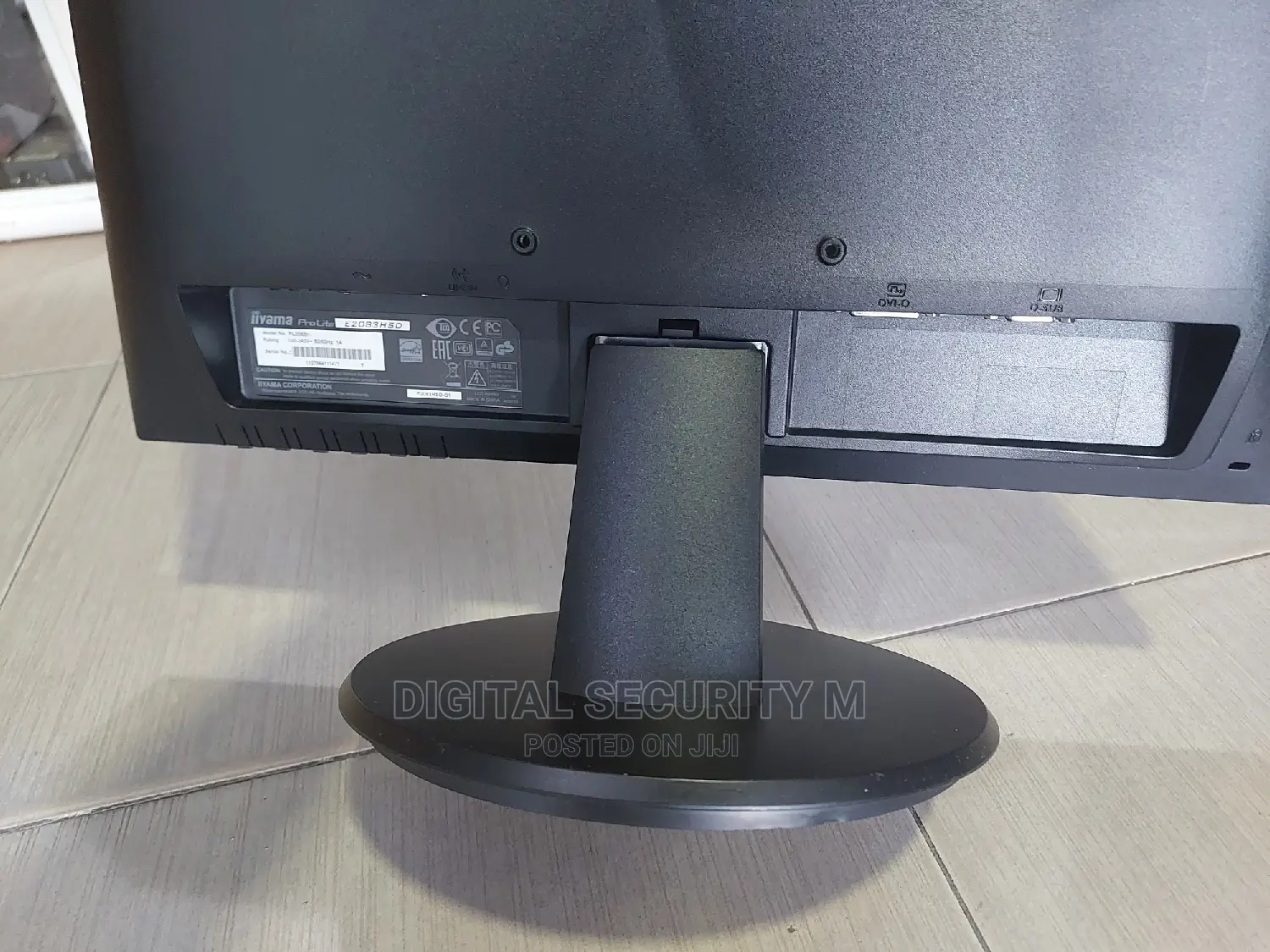 20" Monitor