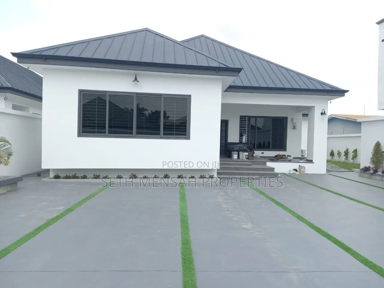4bdrm House in Ashomang Estate for Sale