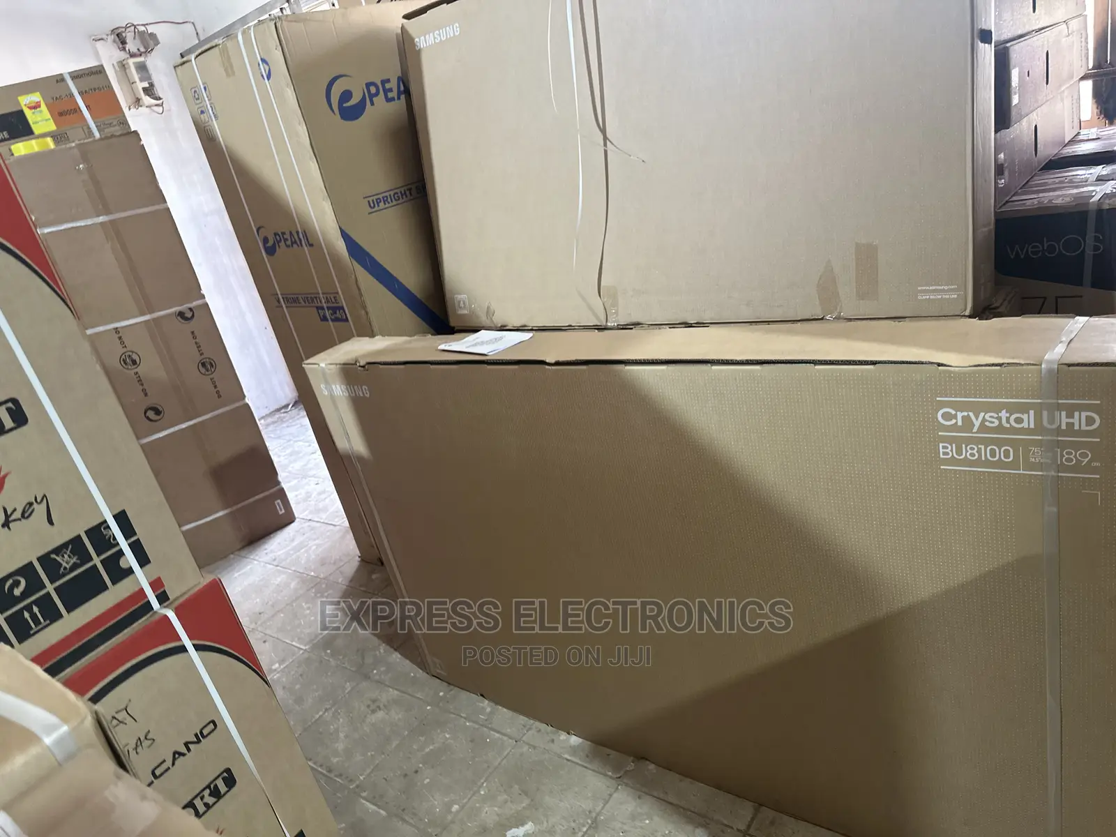 Samsung UHD Smart 76”Bu8000 Range of Quantum Tv Clear
