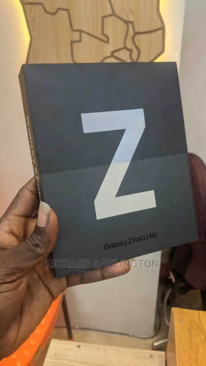 New Samsung Galaxy Z Fold3 5G 256 GB Black