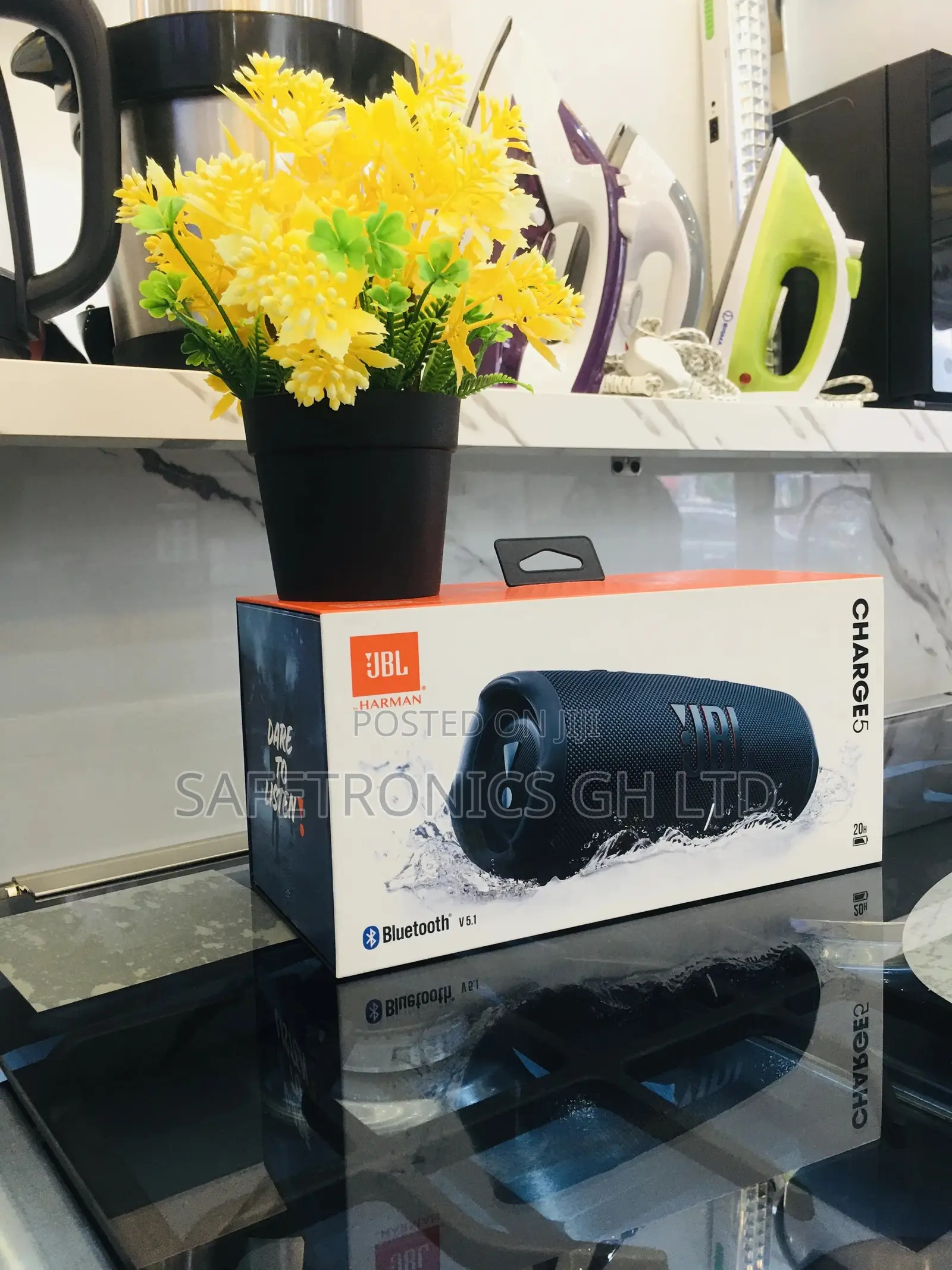 JBL CHARGE 5 Portable Waterproof Speaker With Built-in Power