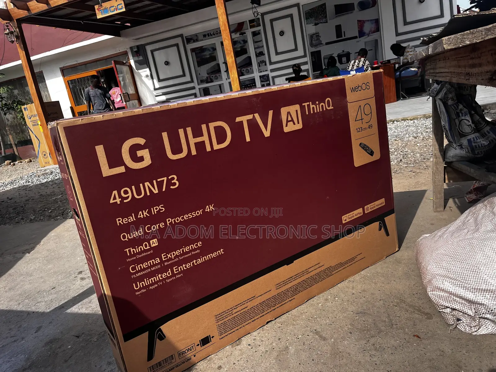 Lg 49” UHD Smart Tv