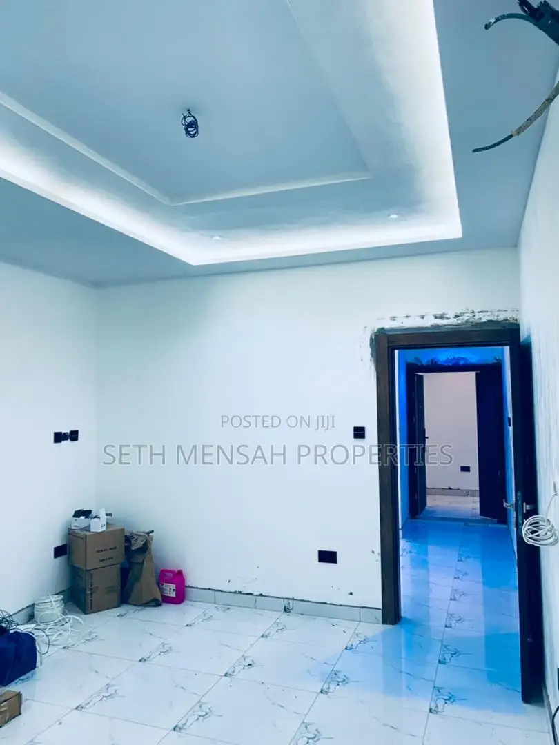 3bdrm House in Skm, Estate for Sale