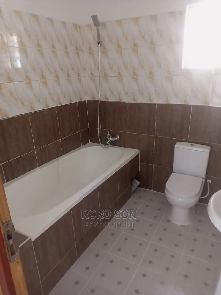 3bdrm House in Dr Roko, Haatso for sale