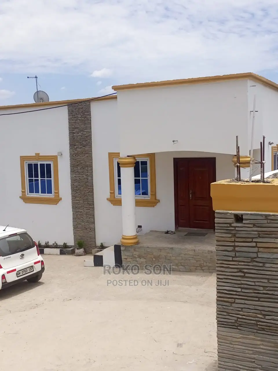 4bdrm House in Dr Roko, Ashomang Estate for sale