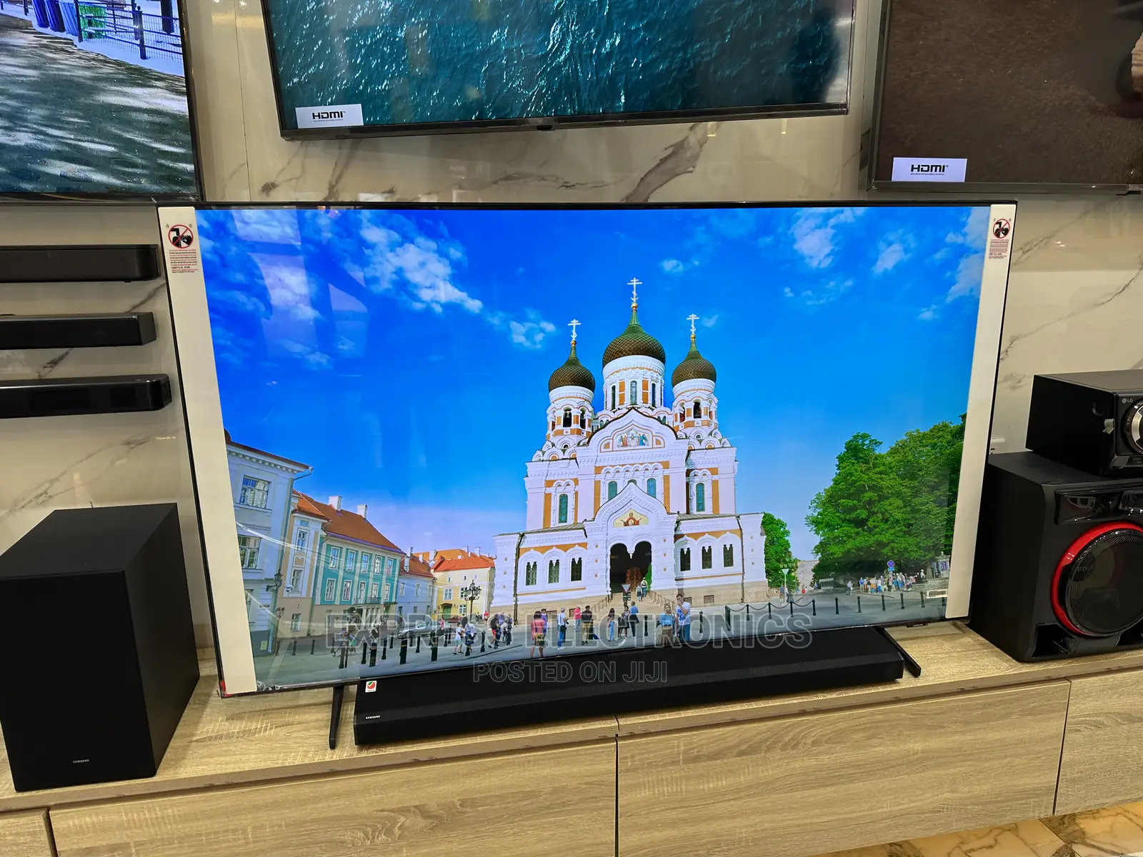 65AU8000 Samsung UHD Powerful Dynamic Clear Image Tv