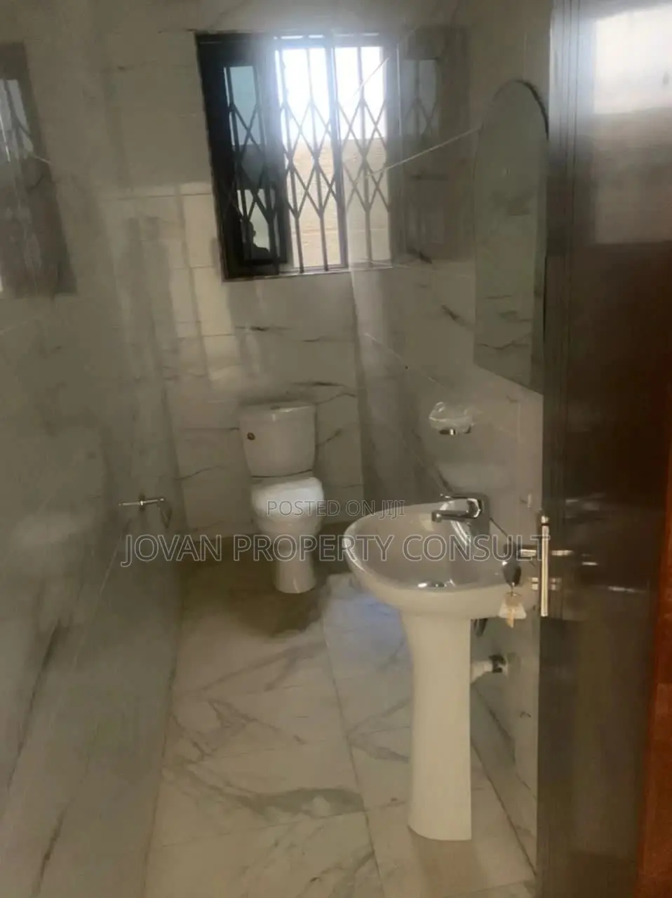 3bdrm House in Pokuase Acp for sale