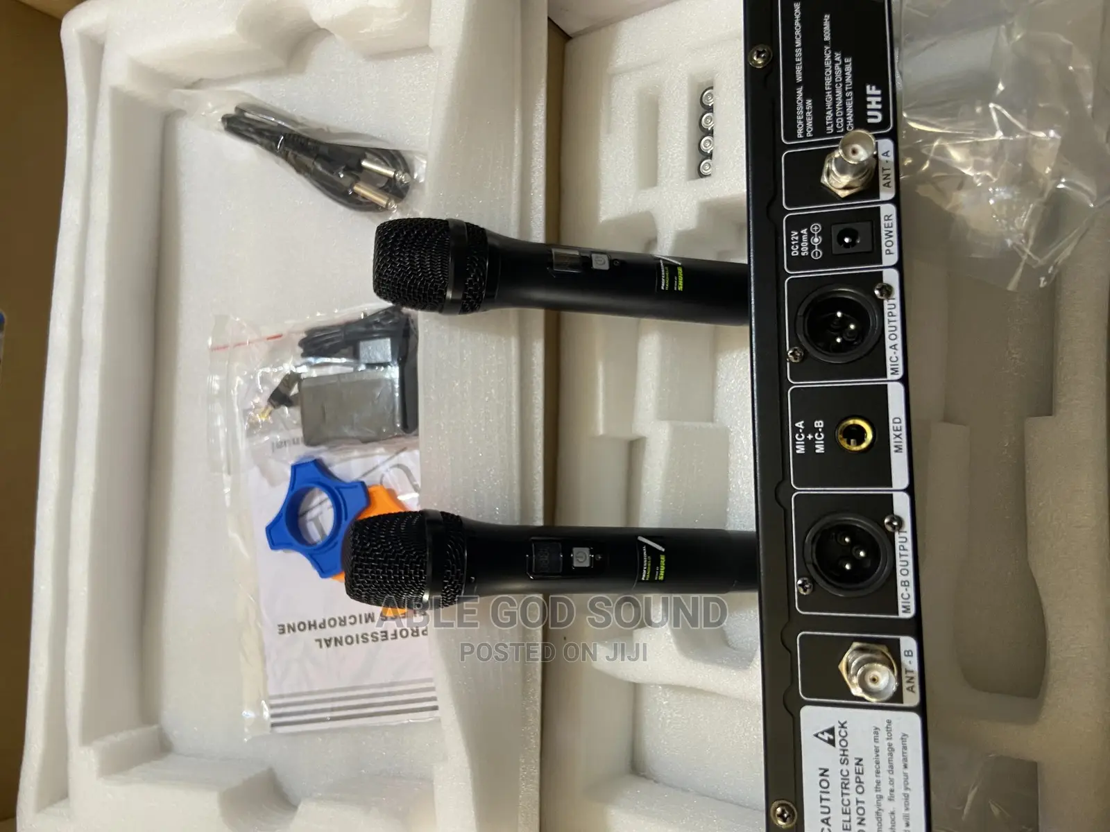 U-712 Shure Digital Wireless Microphone