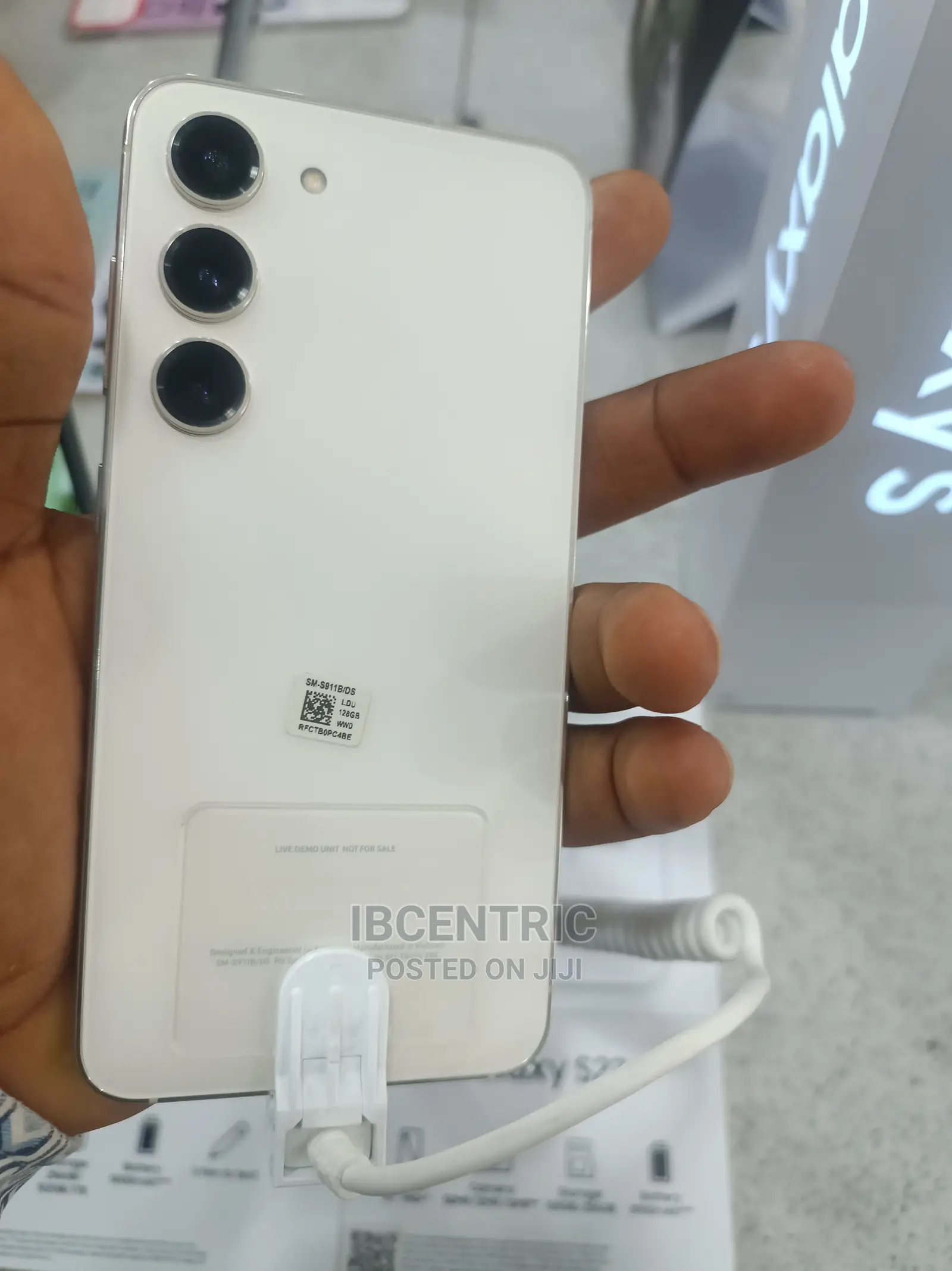 New Samsung Galaxy S23 128 GB White