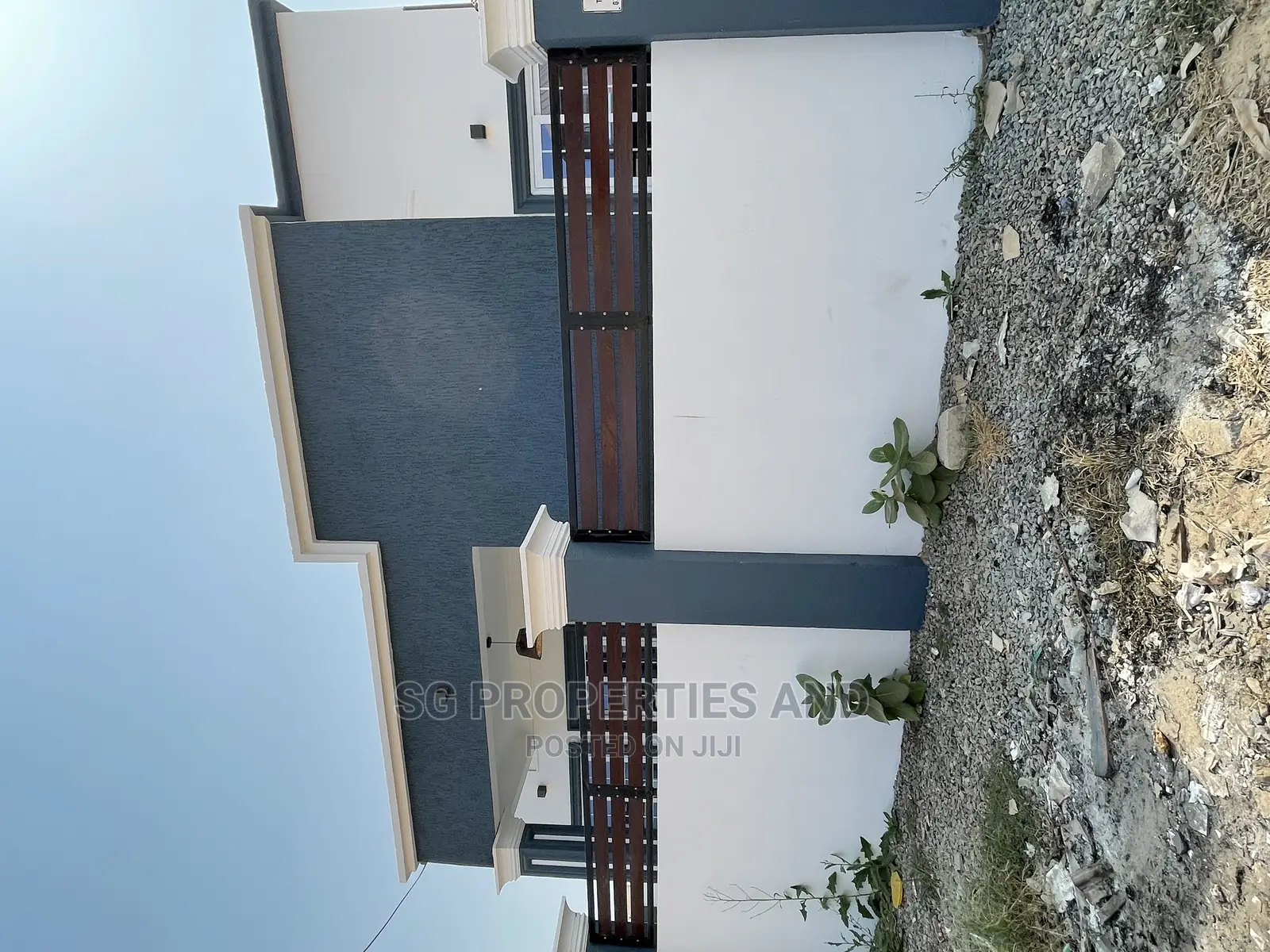 3bdrm House in Ecobank, Spintex for Sale