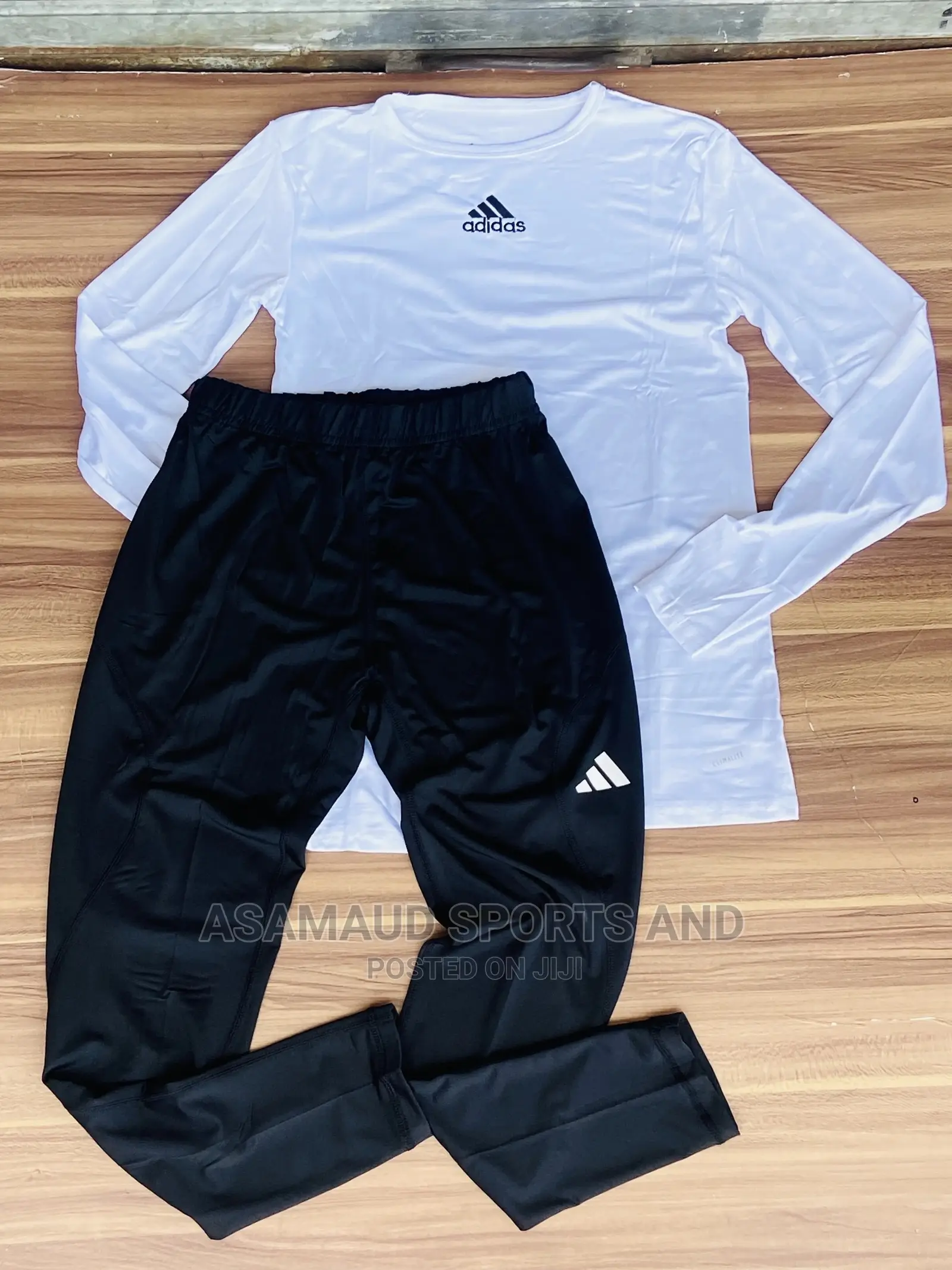 Original Under Stretch Top and Down at Cool Price
