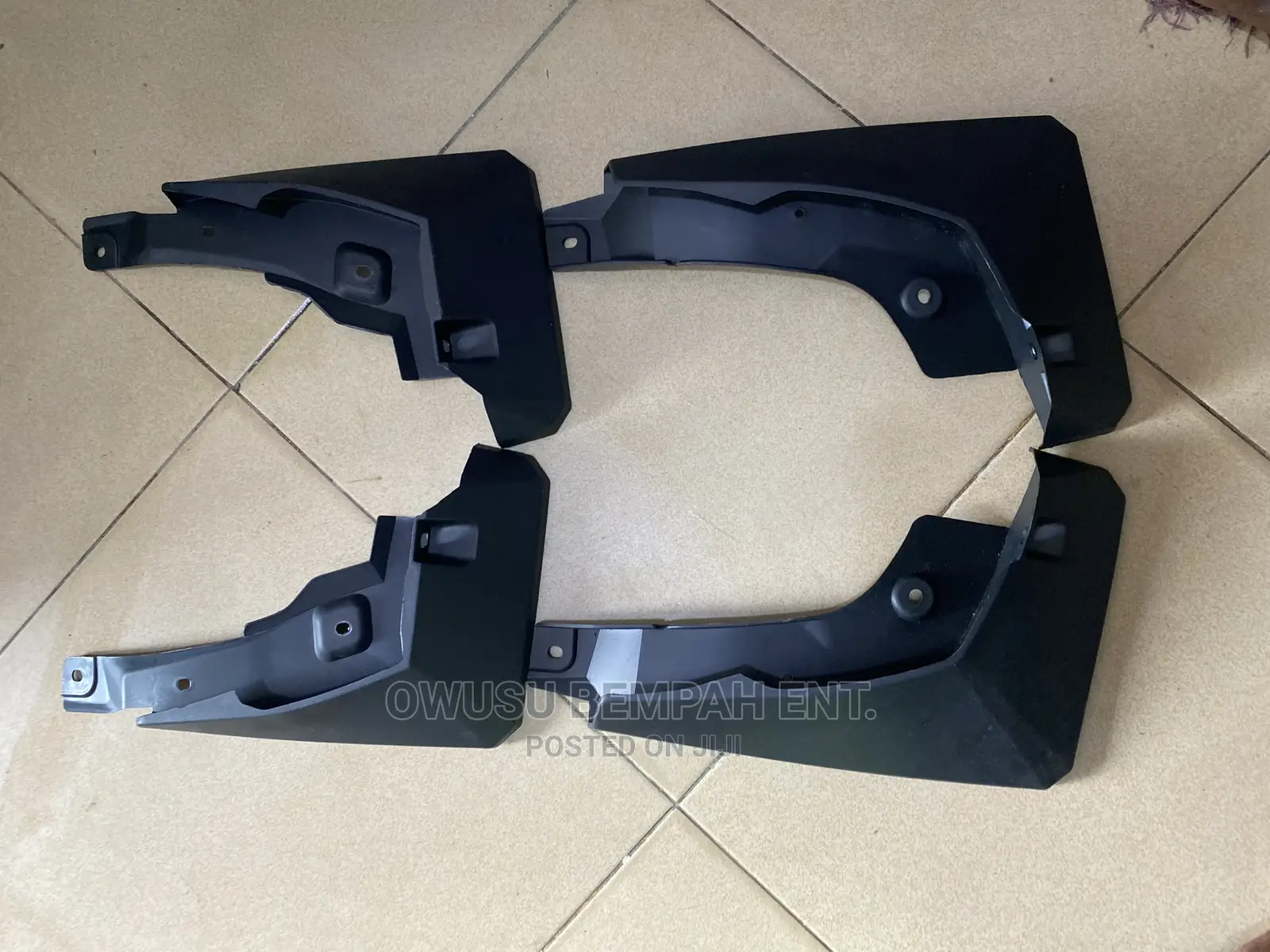 Toyota RAV4 19-23 Mud Guard Rubber